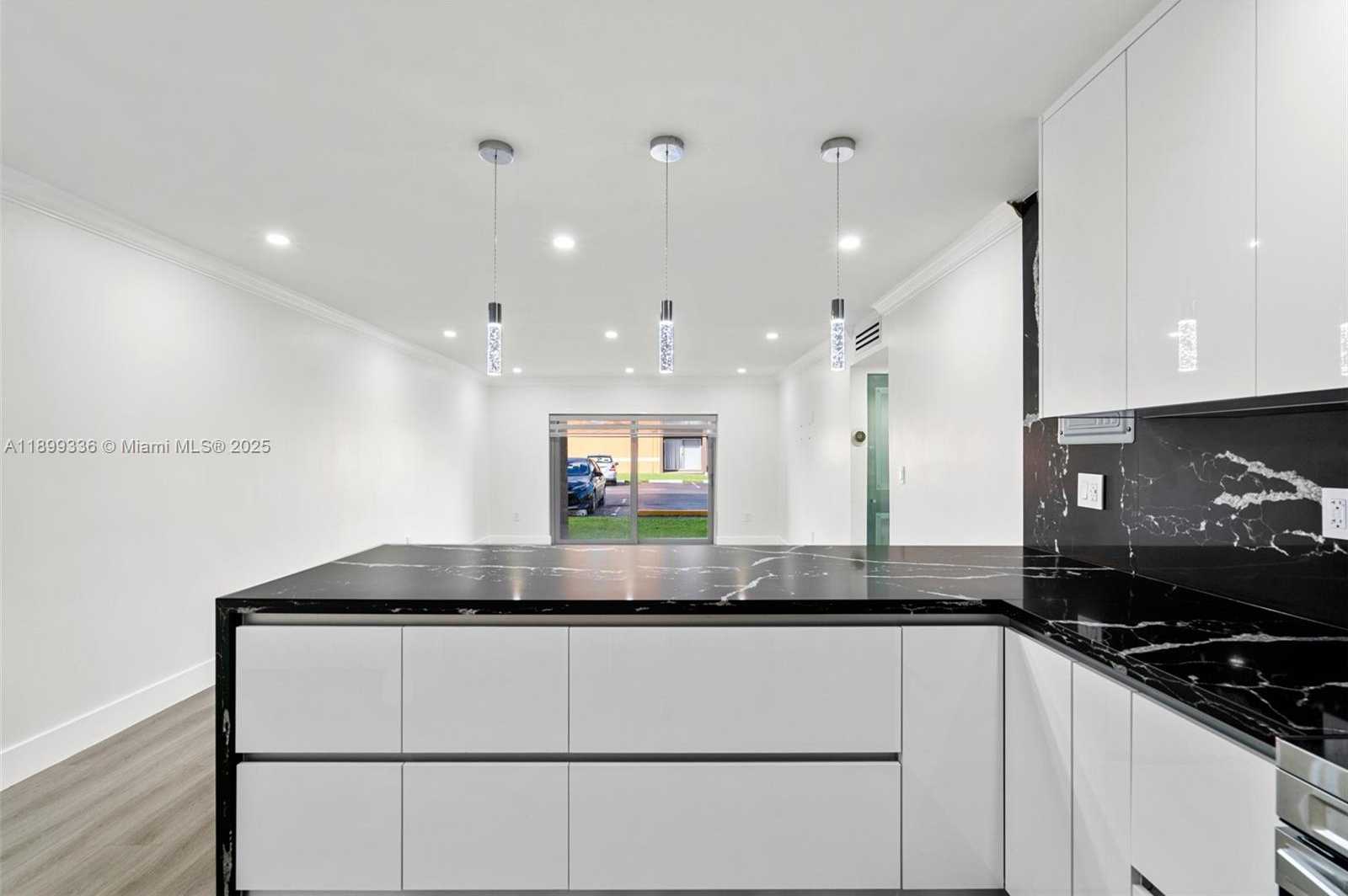 Small Image of 9405 SOUTH WEST 76TH ST #Y11, Miami Number 6