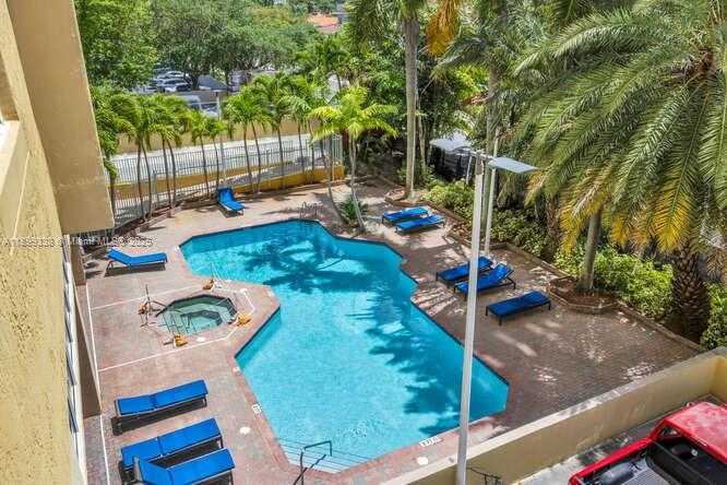 Small Image of 3500 CORAL WAY #409, Miami Number 16