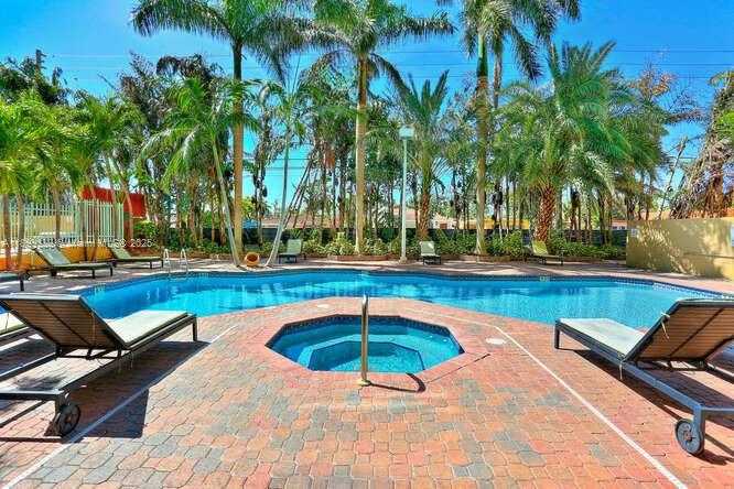 Small Image of 3500 CORAL WAY #409, Miami Number 19