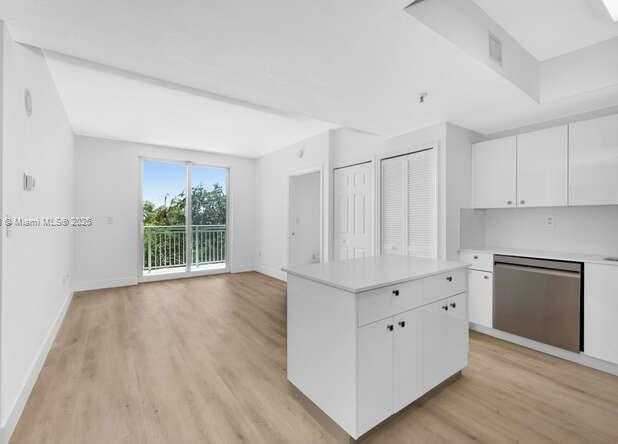 Small Image of 3500 CORAL WAY #409, Miami Number 2