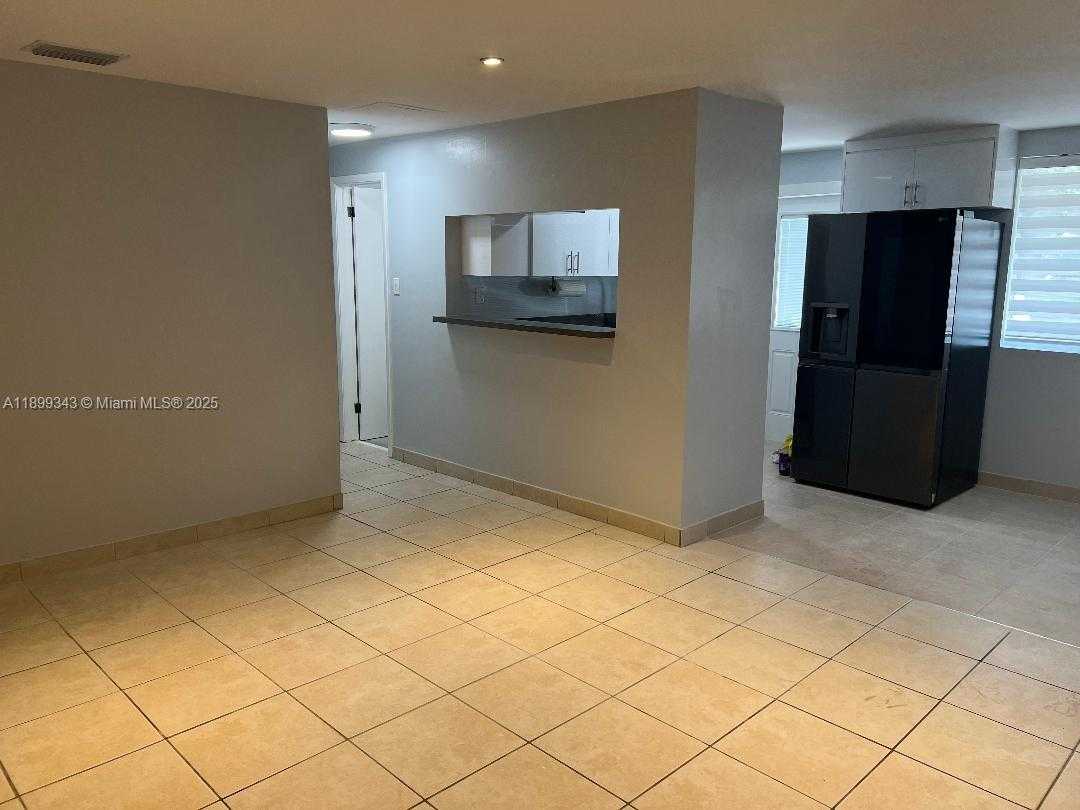 Small Image of 1300 LINCOLN RD #A101, Miami Beach Number 11