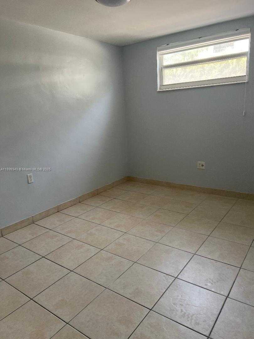 Small Image of 1300 LINCOLN RD #A101, Miami Beach Number 14