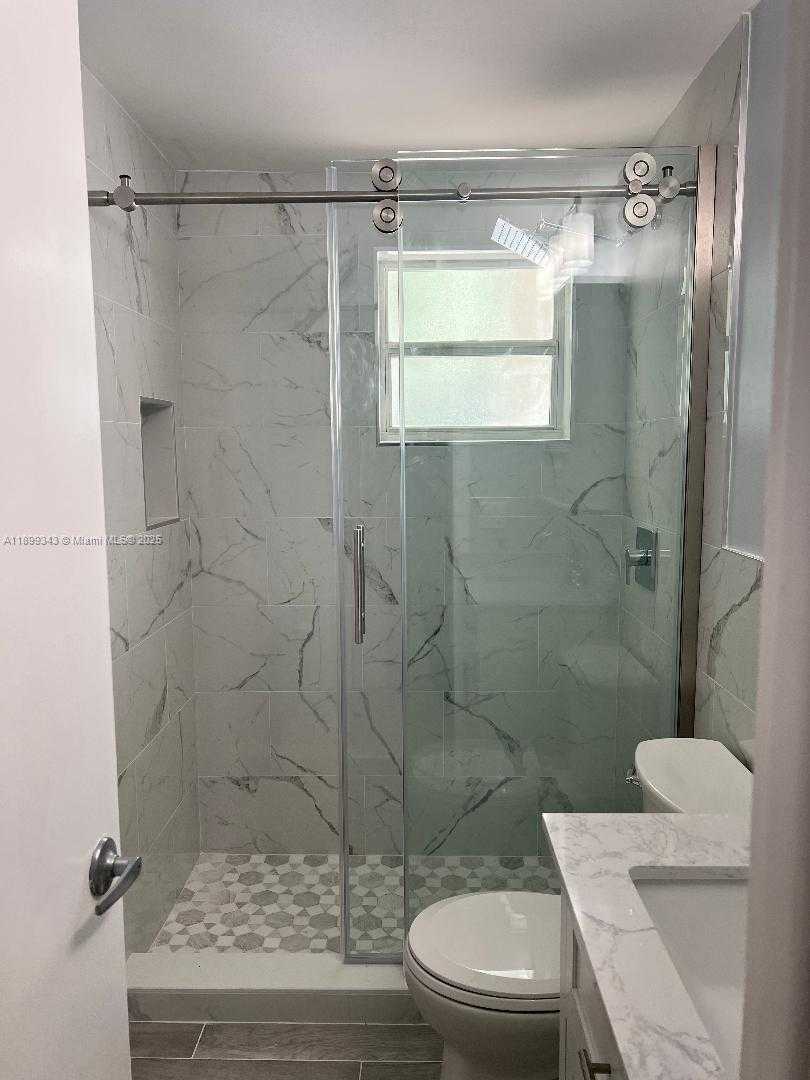 Small Image of 1300 LINCOLN RD #A101, Miami Beach Number 18