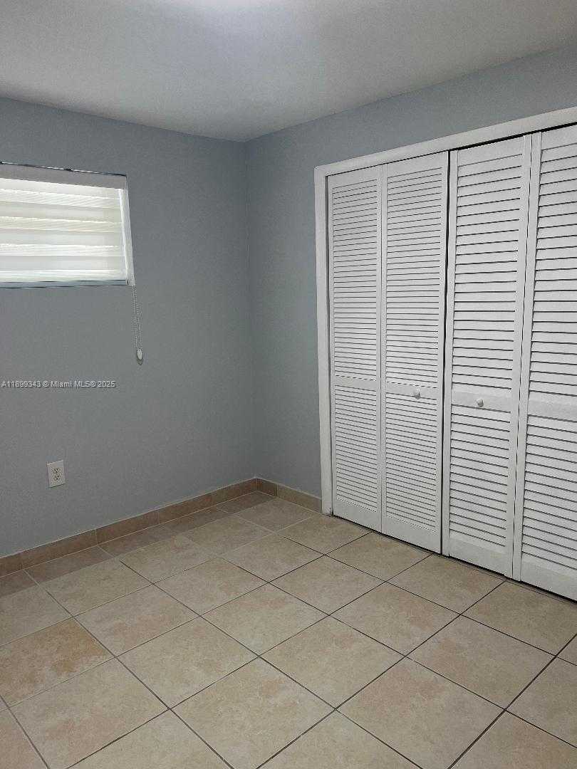 Small Image of 1300 LINCOLN RD #A101, Miami Beach Number 20