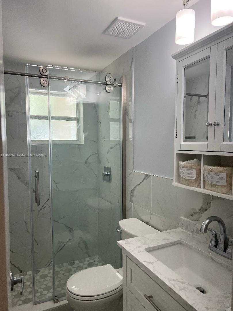 Small Image of 1300 LINCOLN RD #A101, Miami Beach Number 23