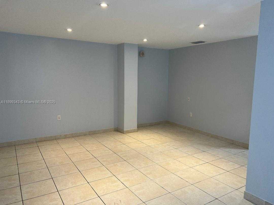 Small Image of 1300 LINCOLN RD #A101, Miami Beach Number 25