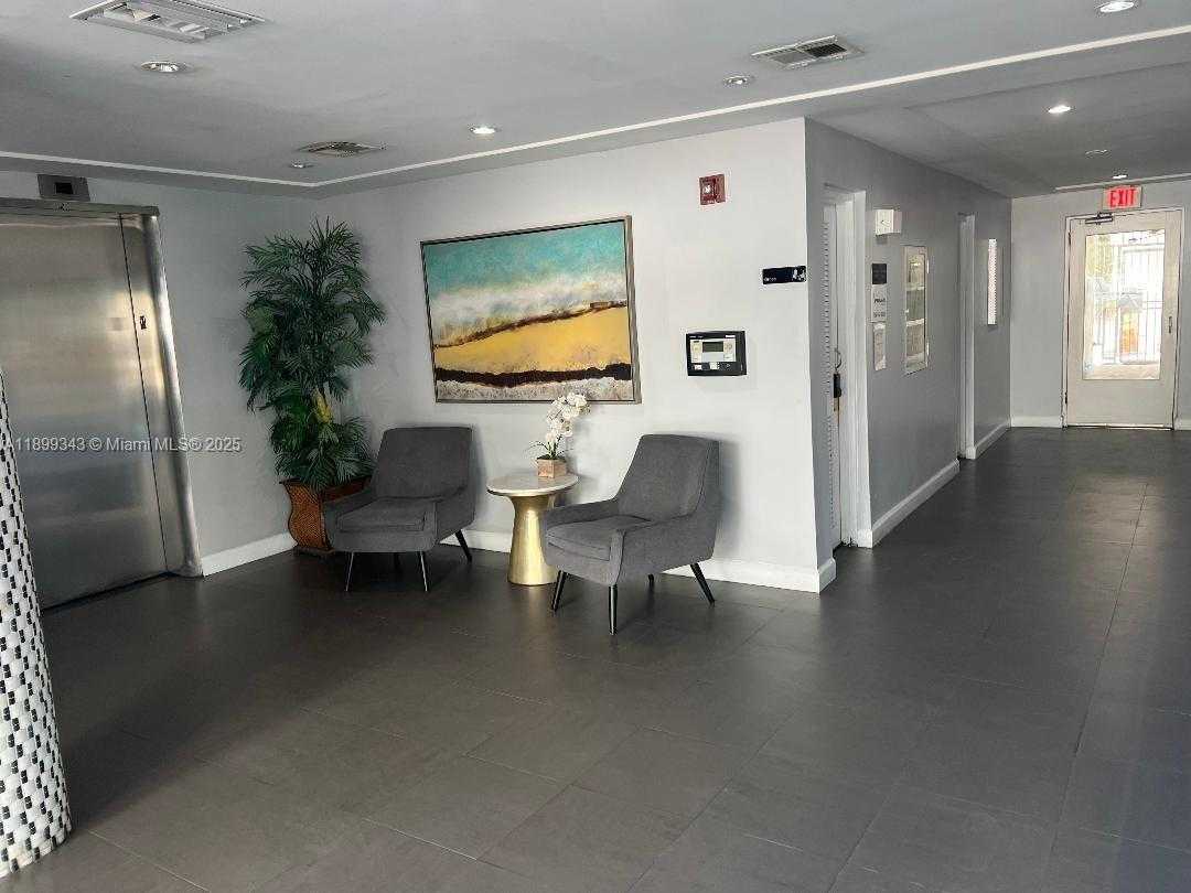 Small Image of 1300 LINCOLN RD #A101, Miami Beach Number 6