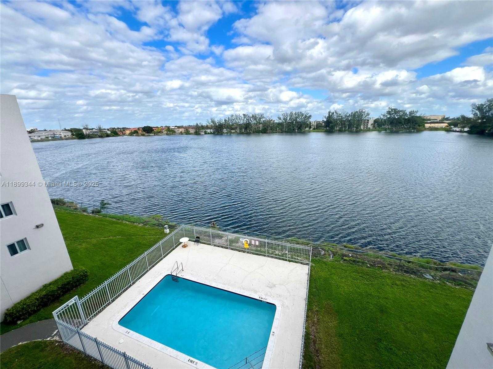 Small Image of 9915 WEST OKEECHOBEE RD #2-506, Hialeah Gardens Number 17
