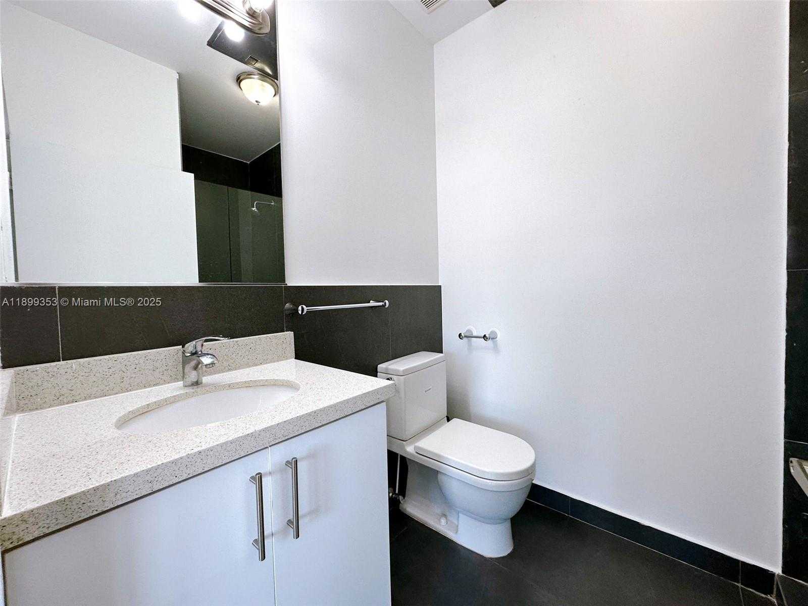 Small Image of 1600 EUCLID AVE #207, Miami Beach Number 4