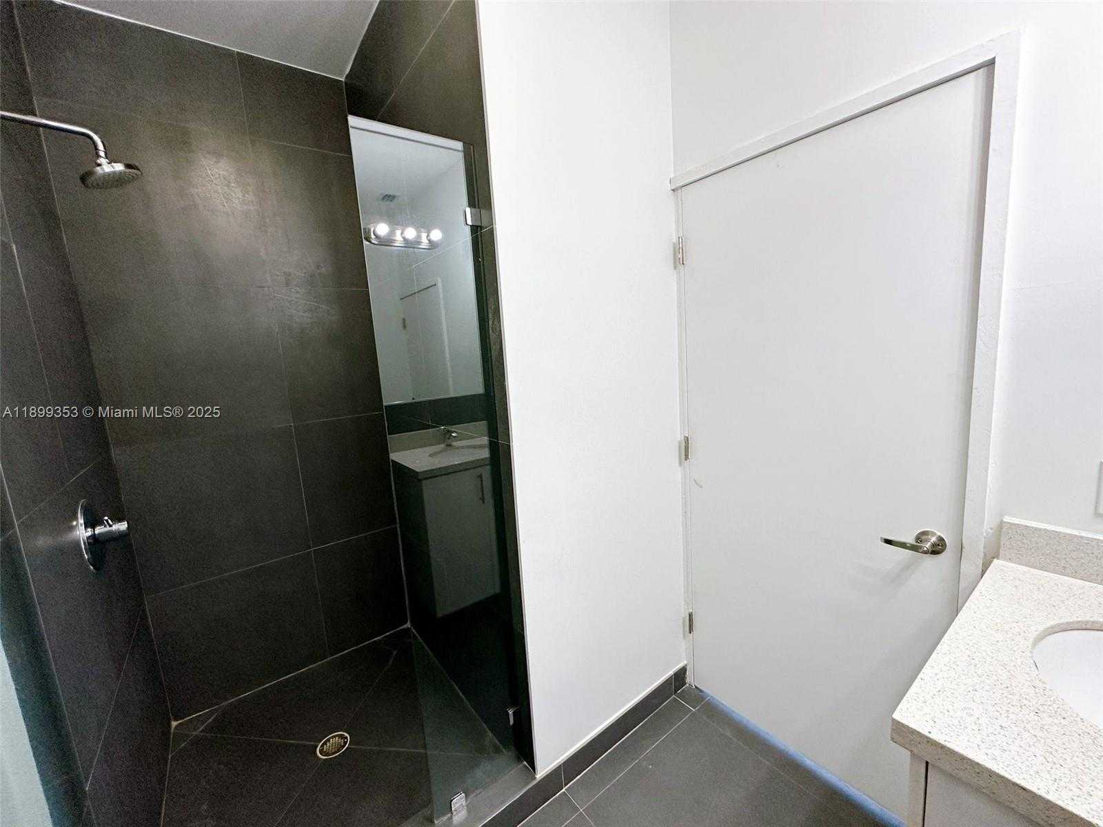 Small Image of 1600 EUCLID AVE #207, Miami Beach Number 5