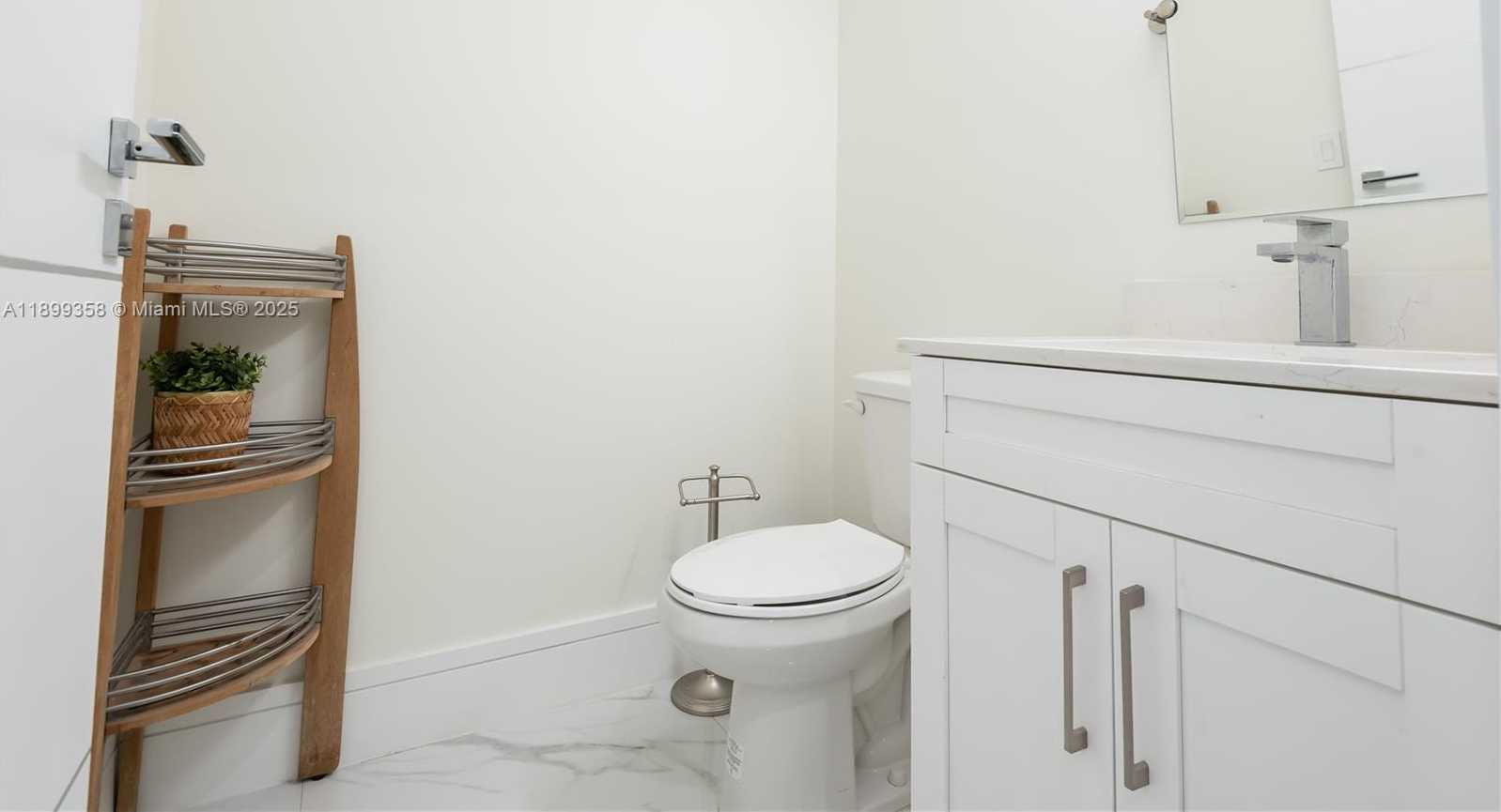 Small Image of 17320 SOUTH WEST 92ND CT, Palmetto Bay Number 19