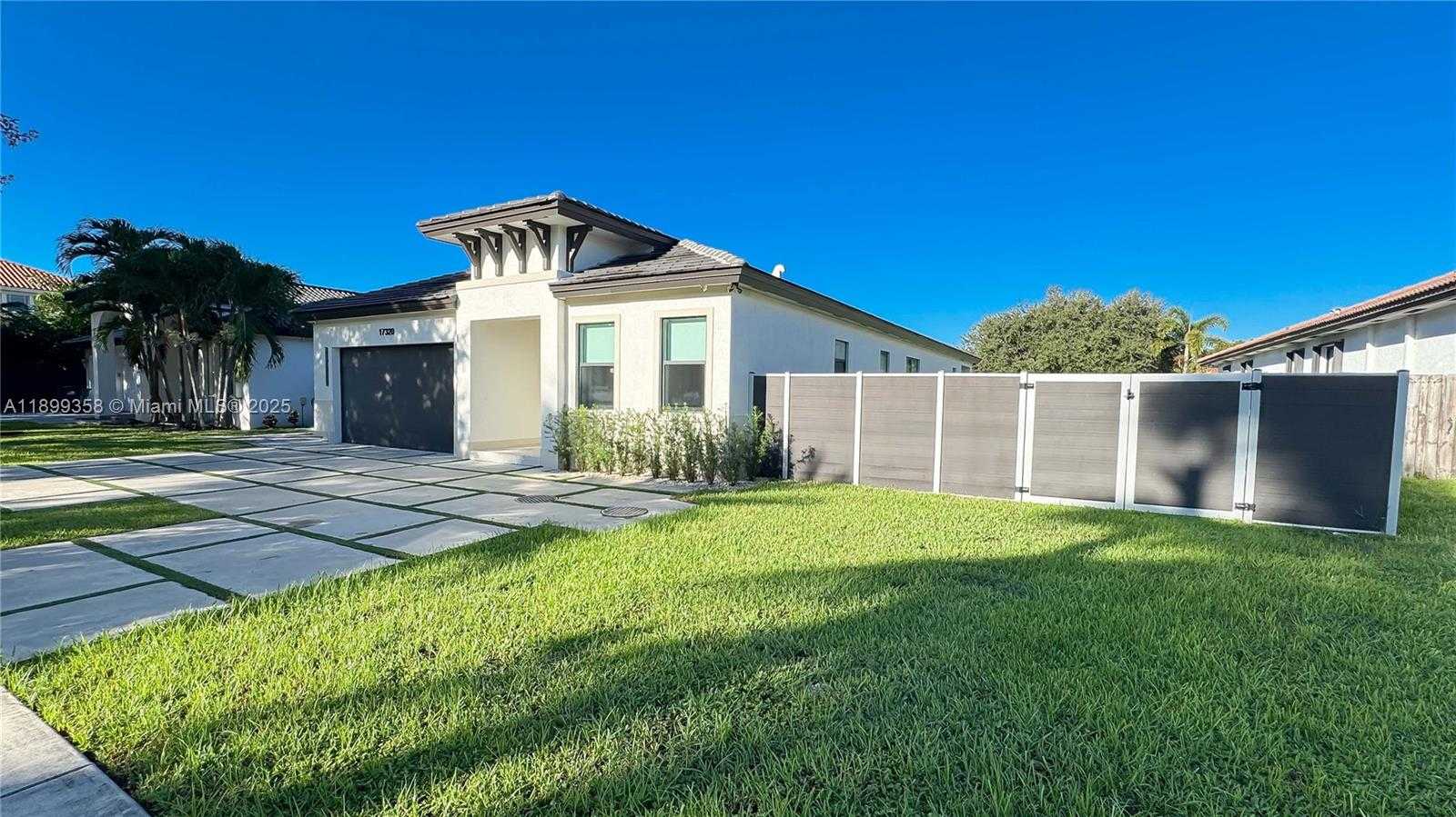 Small Image of 17320 SOUTH WEST 92ND CT, Palmetto Bay Number 2
