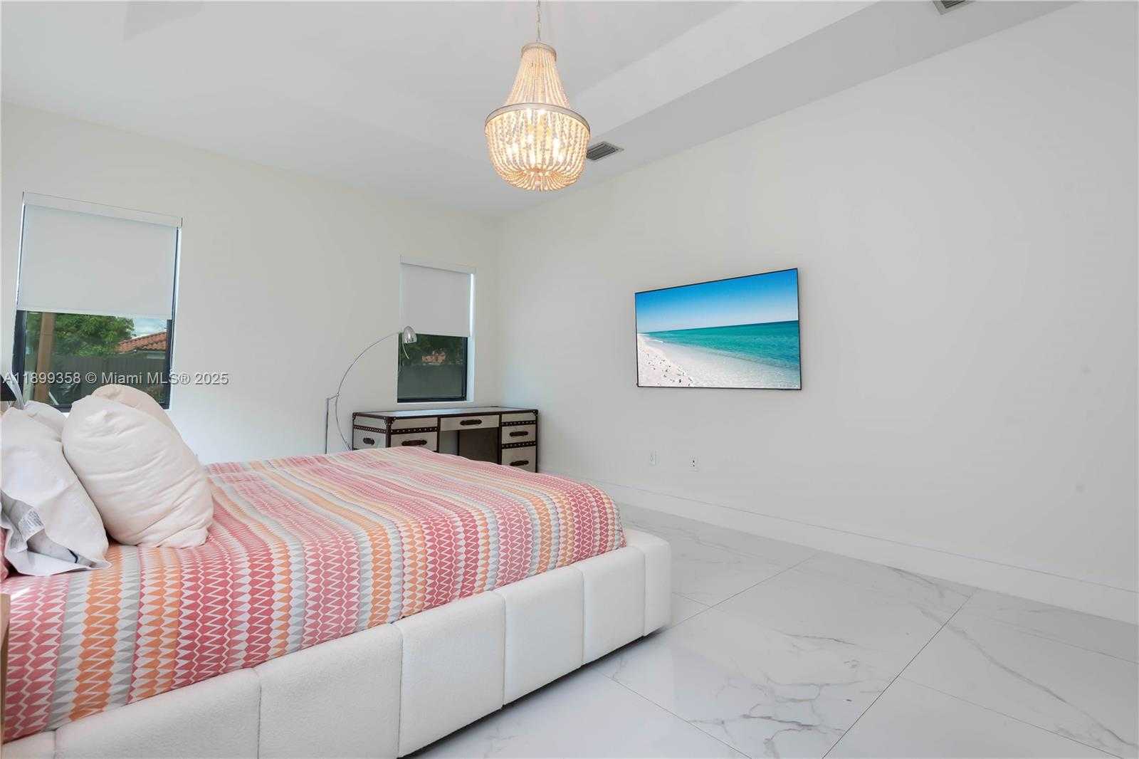 Small Image of 17320 SOUTH WEST 92ND CT, Palmetto Bay Number 21