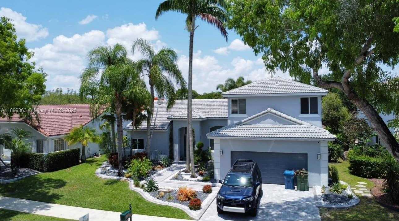 Small Image of 1888 WATER RIDGE DR #1888, Weston Number 2