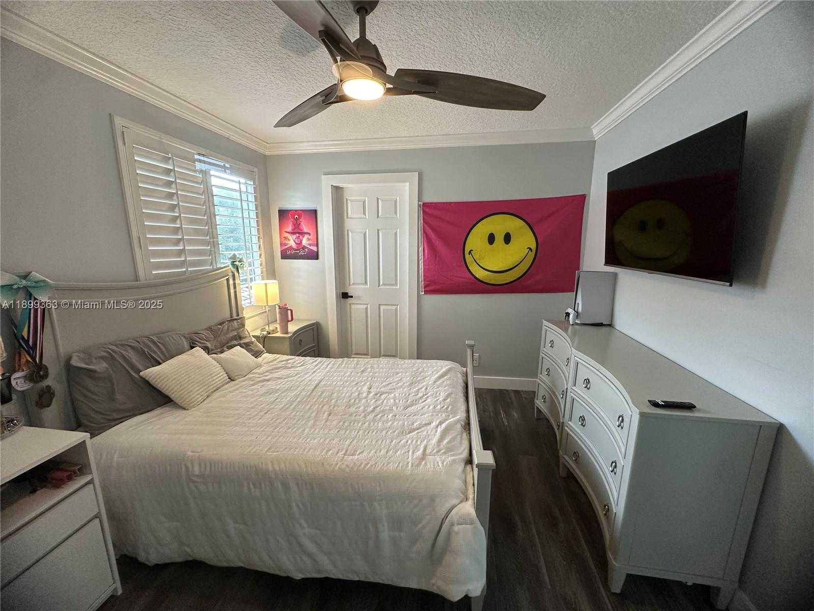 Small Image of 1888 WATER RIDGE DR #1888, Weston Number 40
