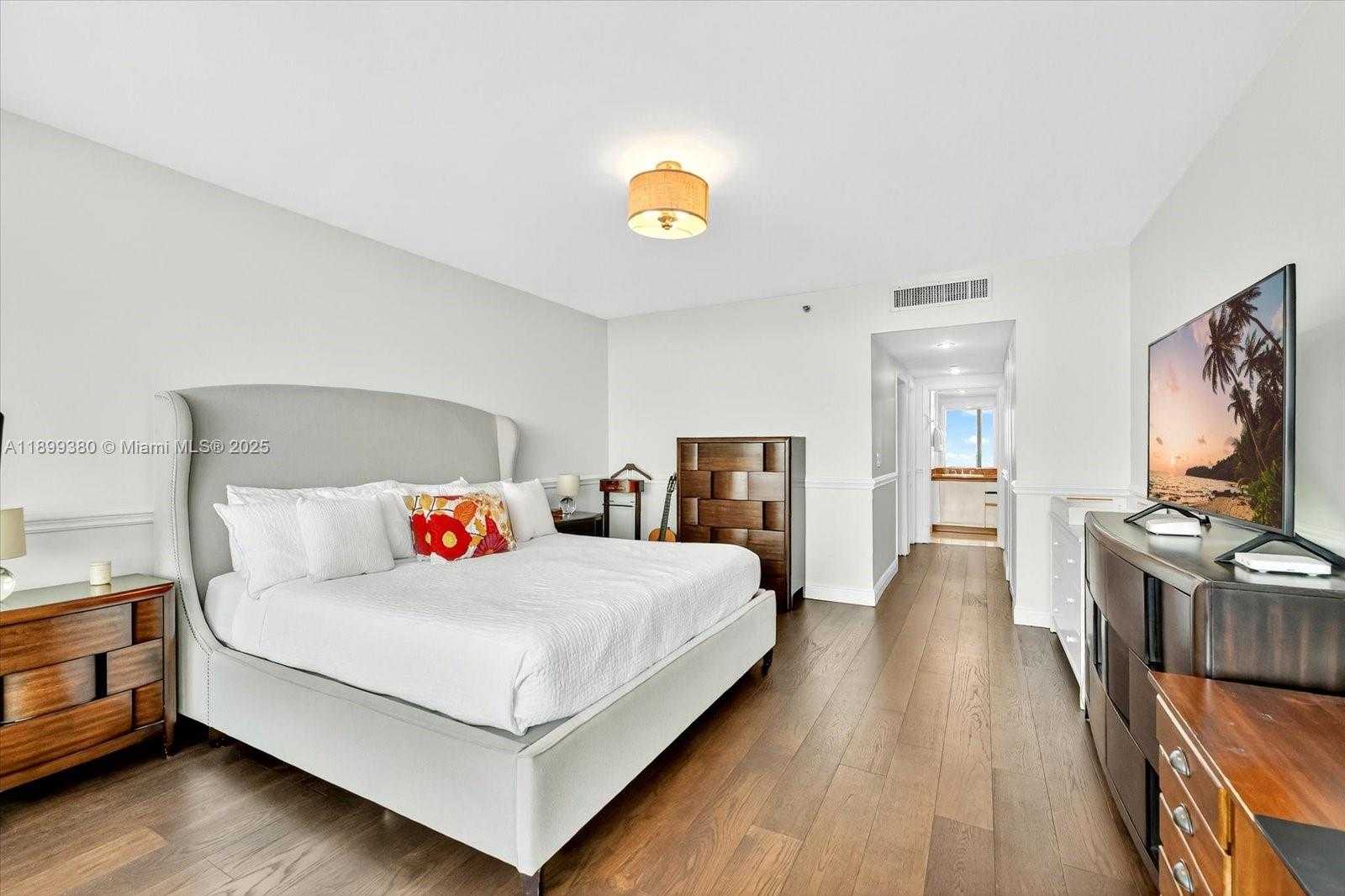 Small Image of 2127 BRICKELL AVE #2005, Miami Number 26