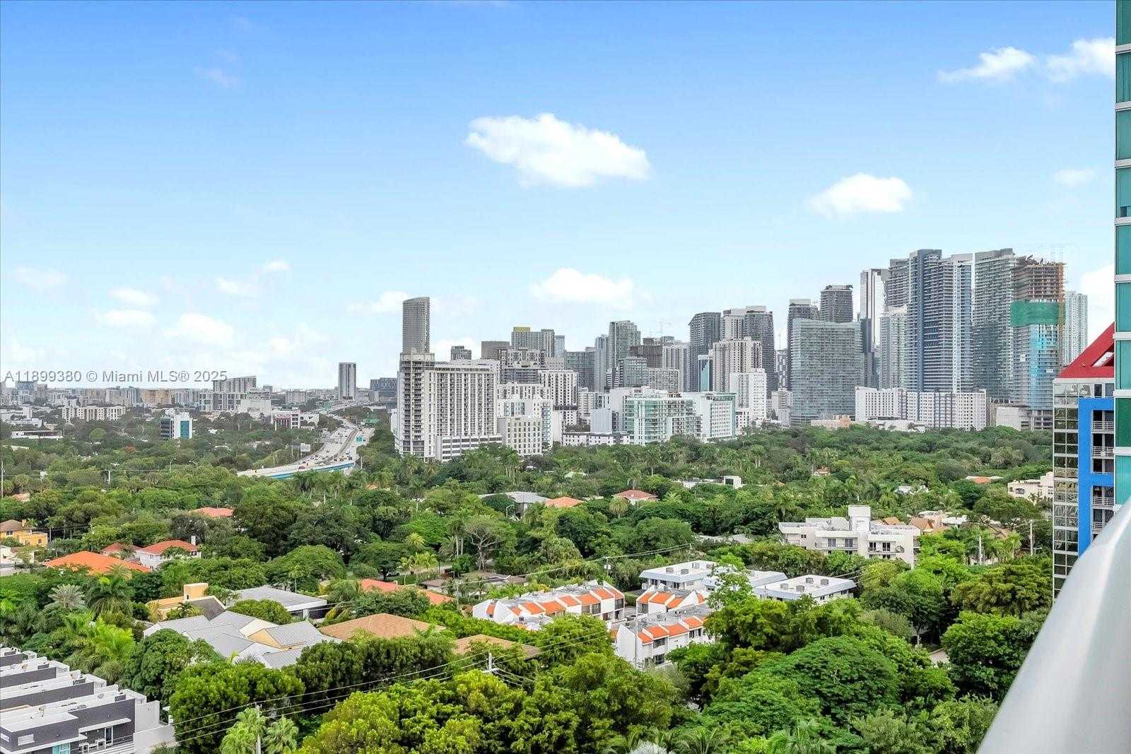 Small Image of 2127 BRICKELL AVE #2005, Miami Number 33