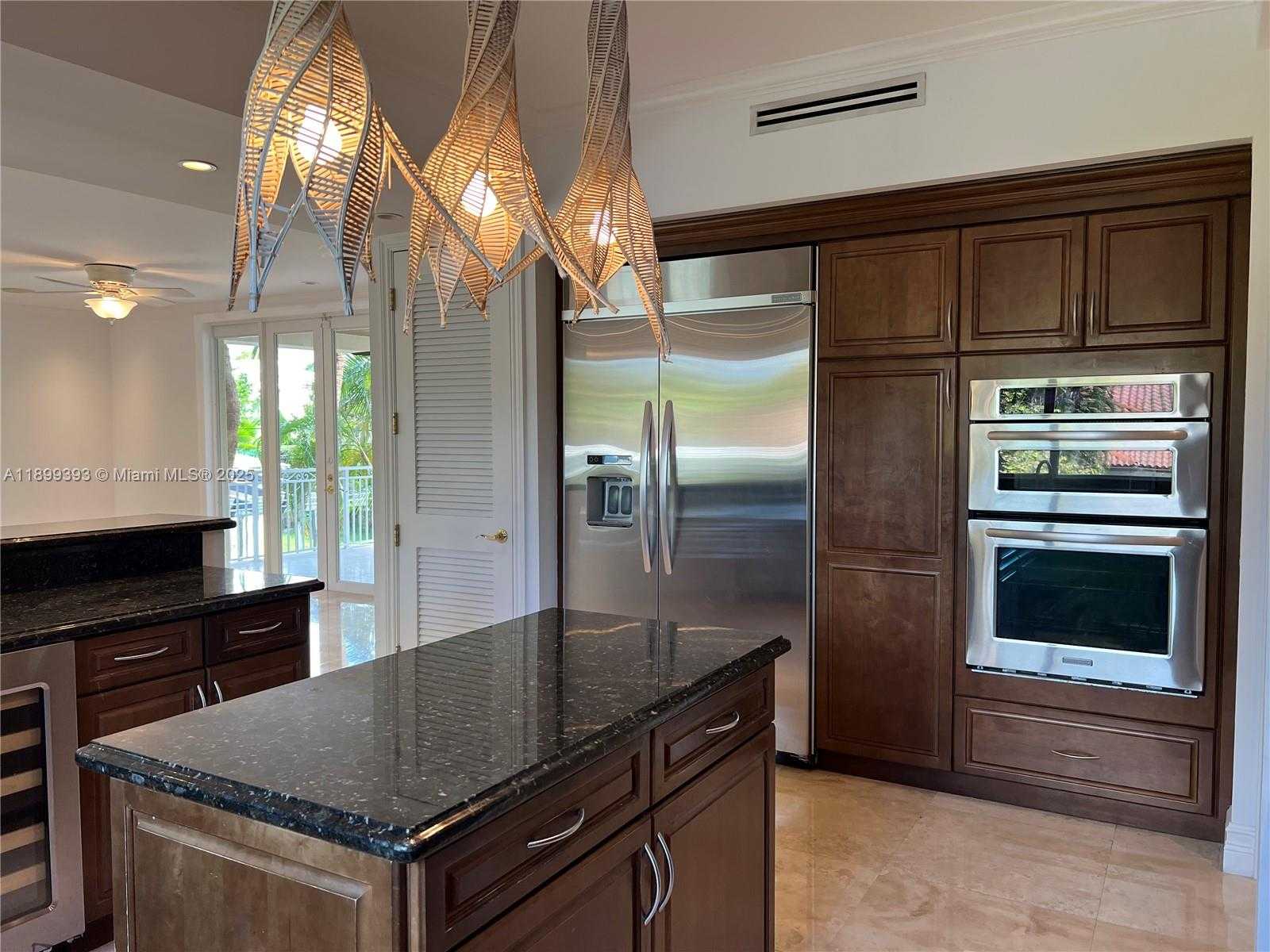 Small Image of 573 SATINWOOD DR, Key Biscayne Number 10