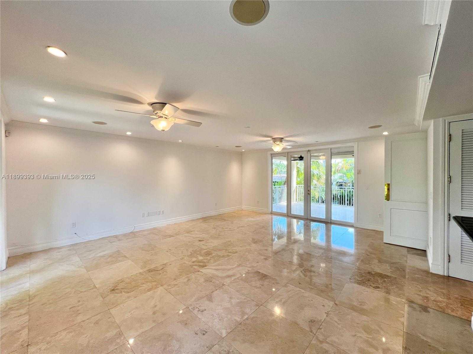 Small Image of 573 SATINWOOD DR, Key Biscayne Number 16