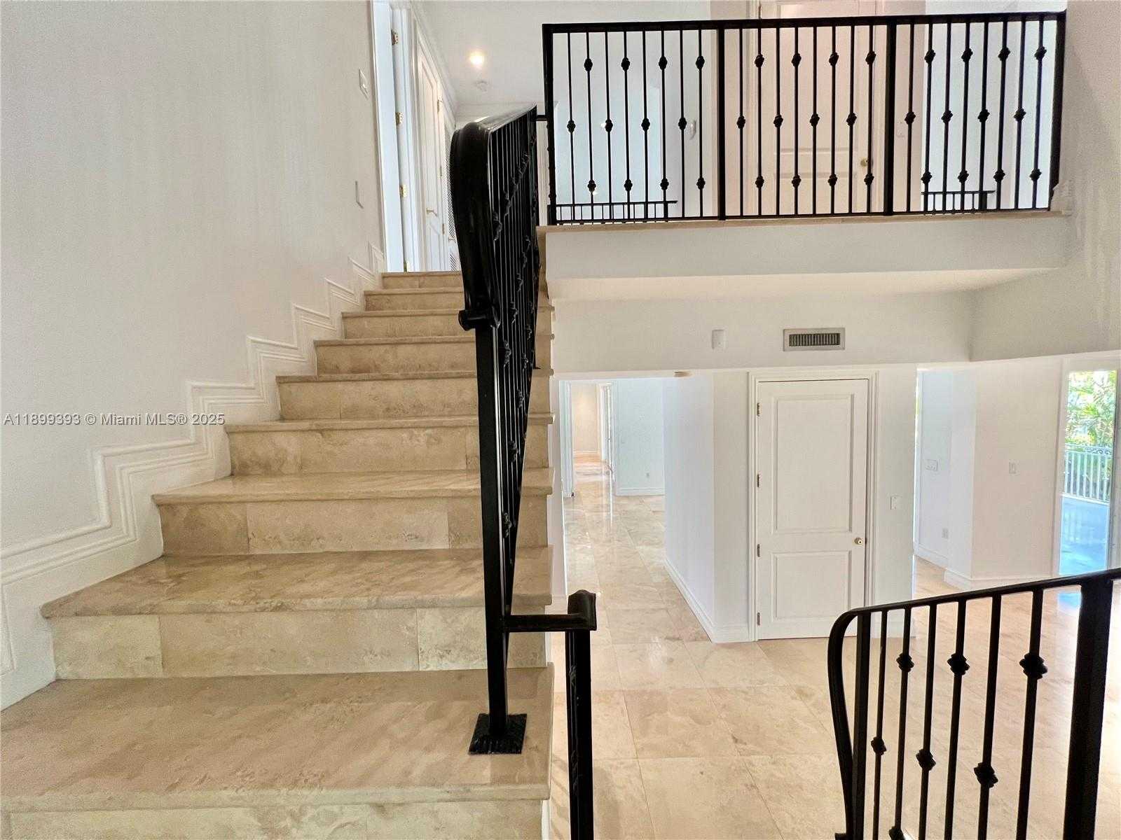 Small Image of 573 SATINWOOD DR, Key Biscayne Number 19