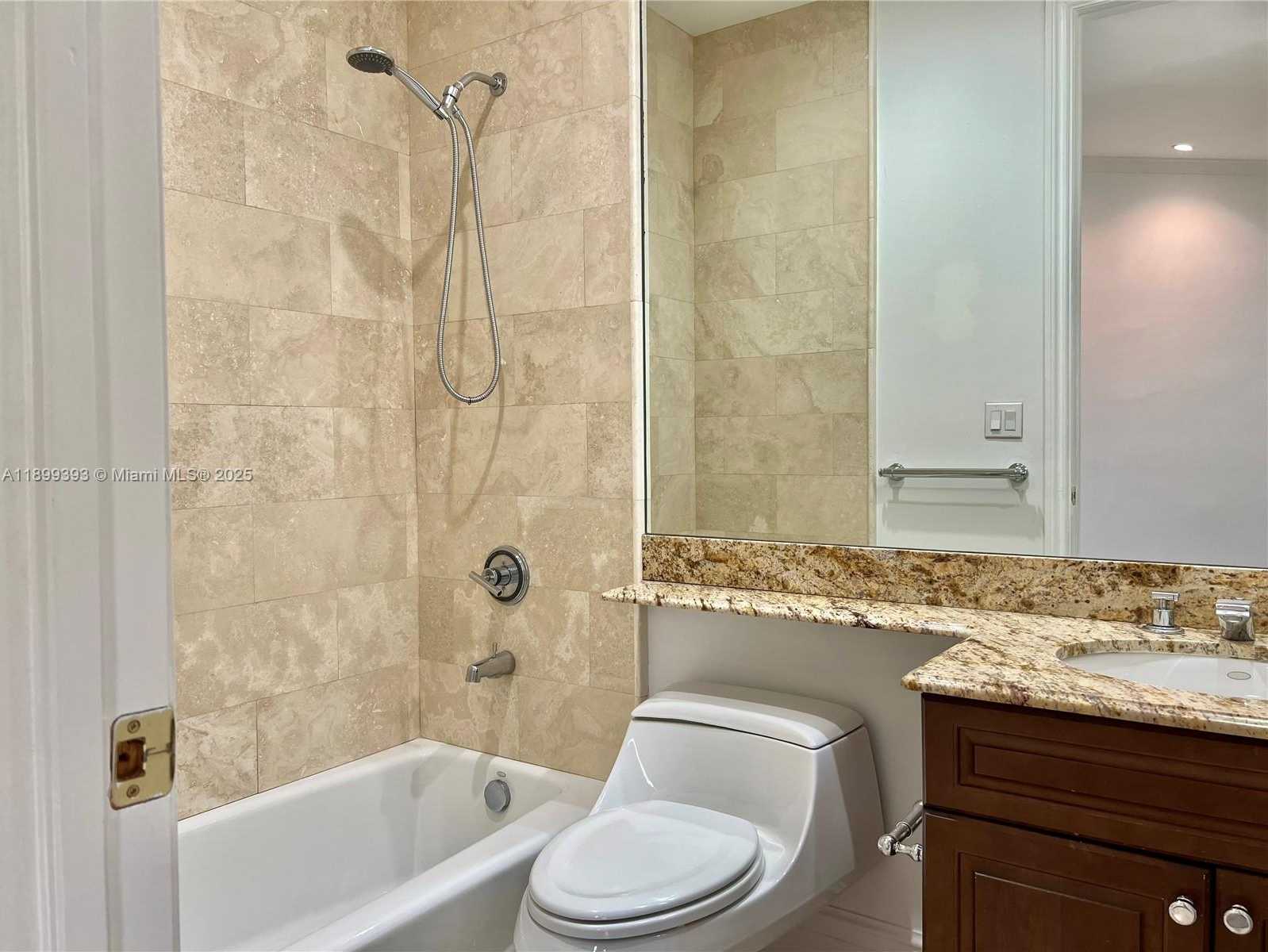 Small Image of 573 SATINWOOD DR, Key Biscayne Number 27