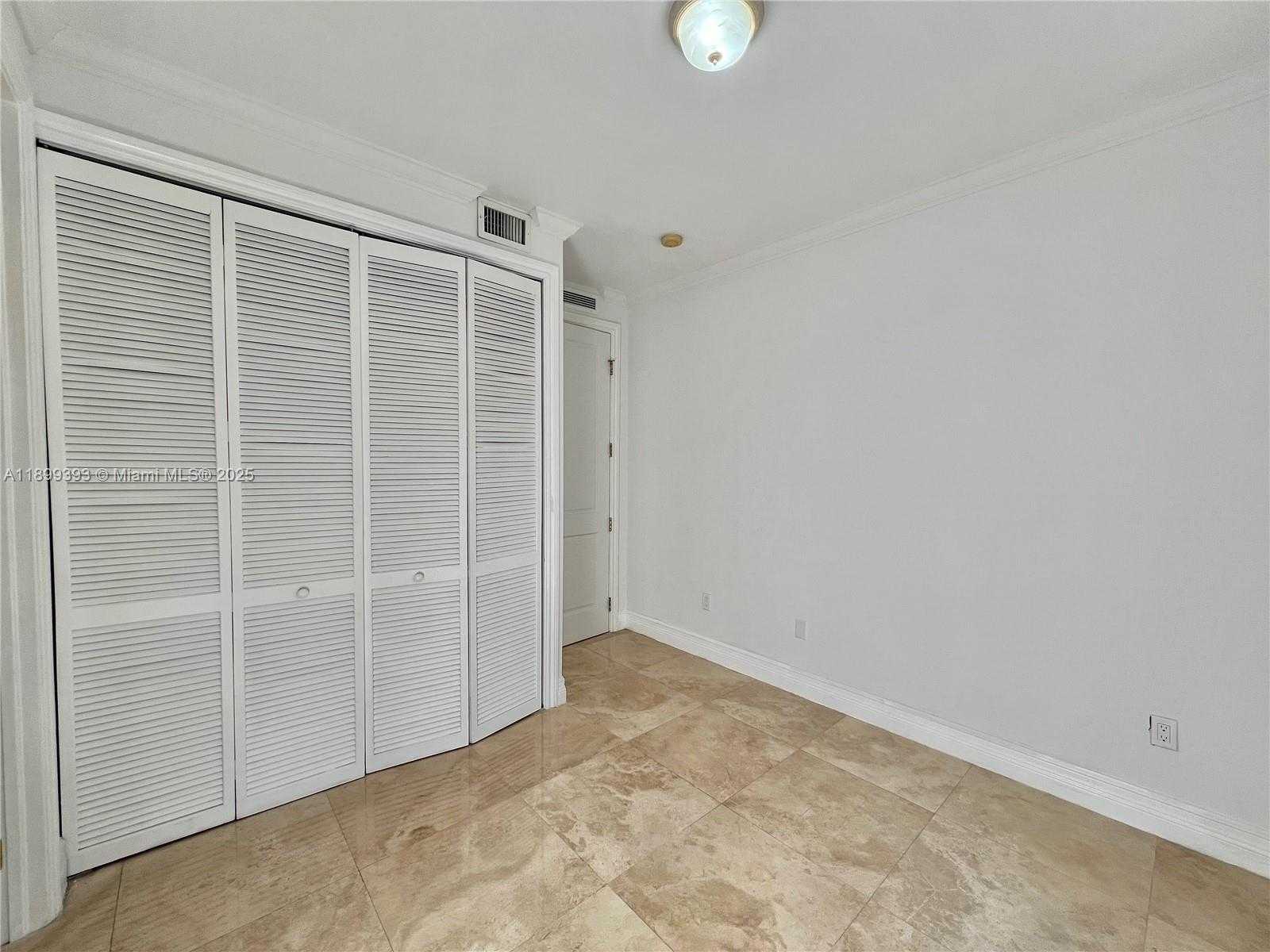 Small Image of 573 SATINWOOD DR, Key Biscayne Number 29