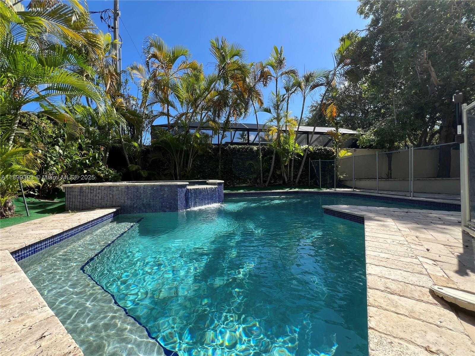 Small Image of 573 SATINWOOD DR, Key Biscayne Number 49