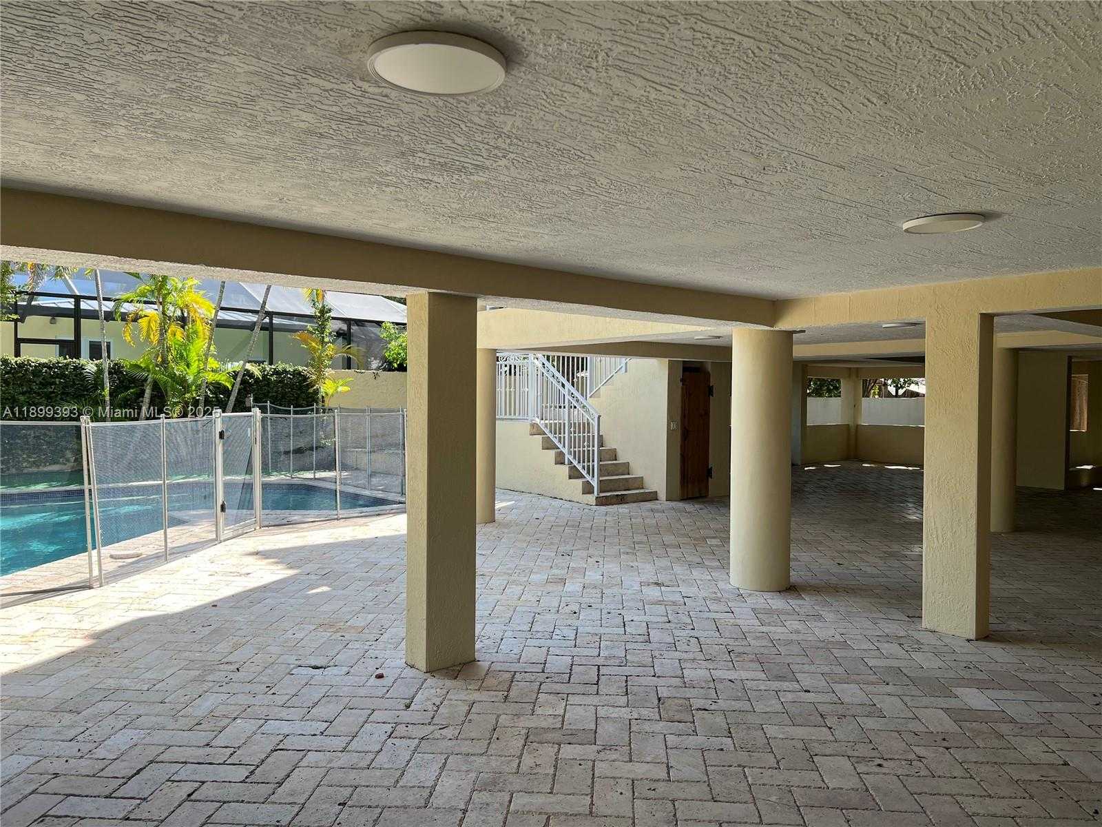 Small Image of 573 SATINWOOD DR, Key Biscayne Number 51