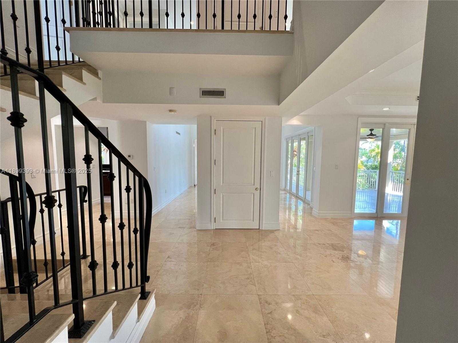 Small Image of 573 SATINWOOD DR, Key Biscayne Number 6