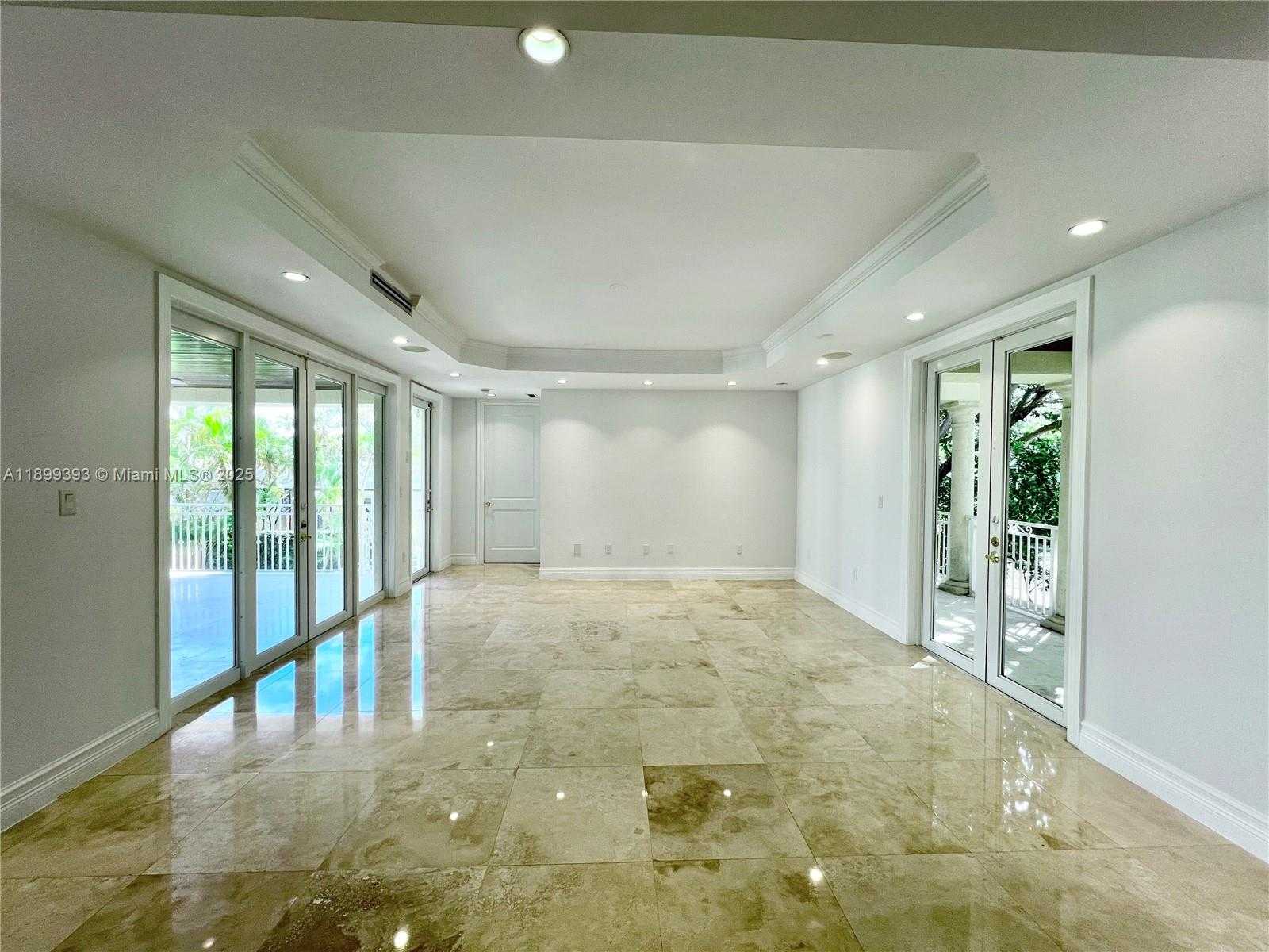 Small Image of 573 SATINWOOD DR, Key Biscayne Number 9