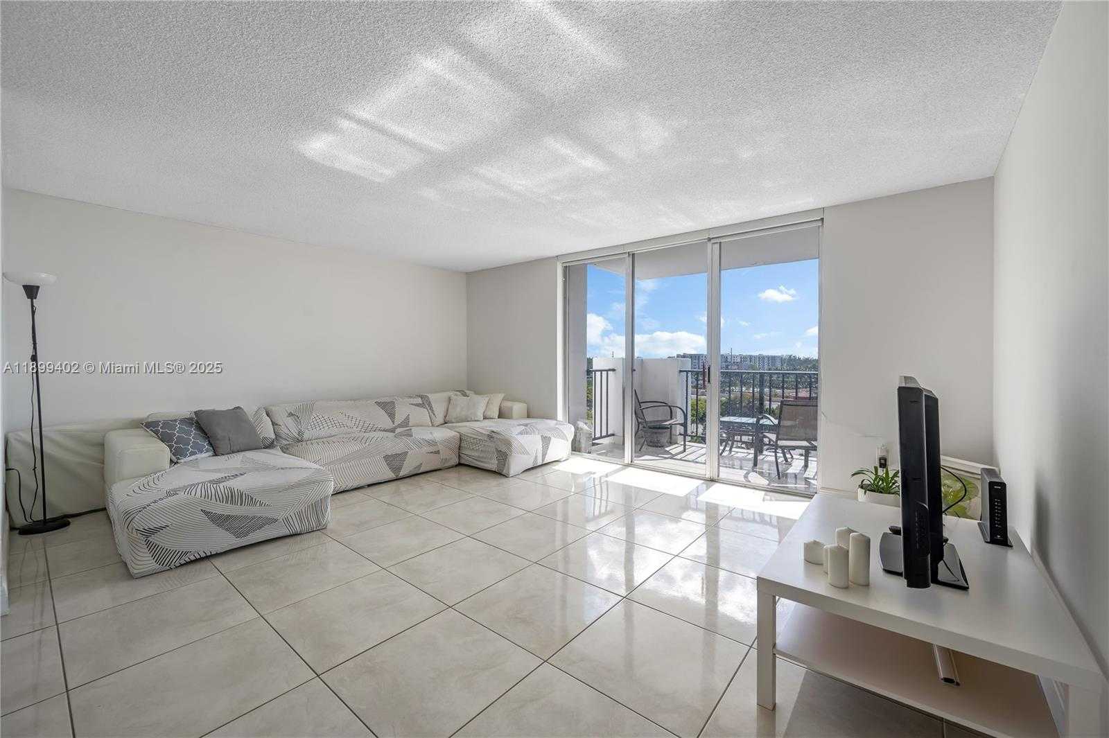 Small Image of 2750 NORTH EAST 183RD ST #804, Aventura Number 2