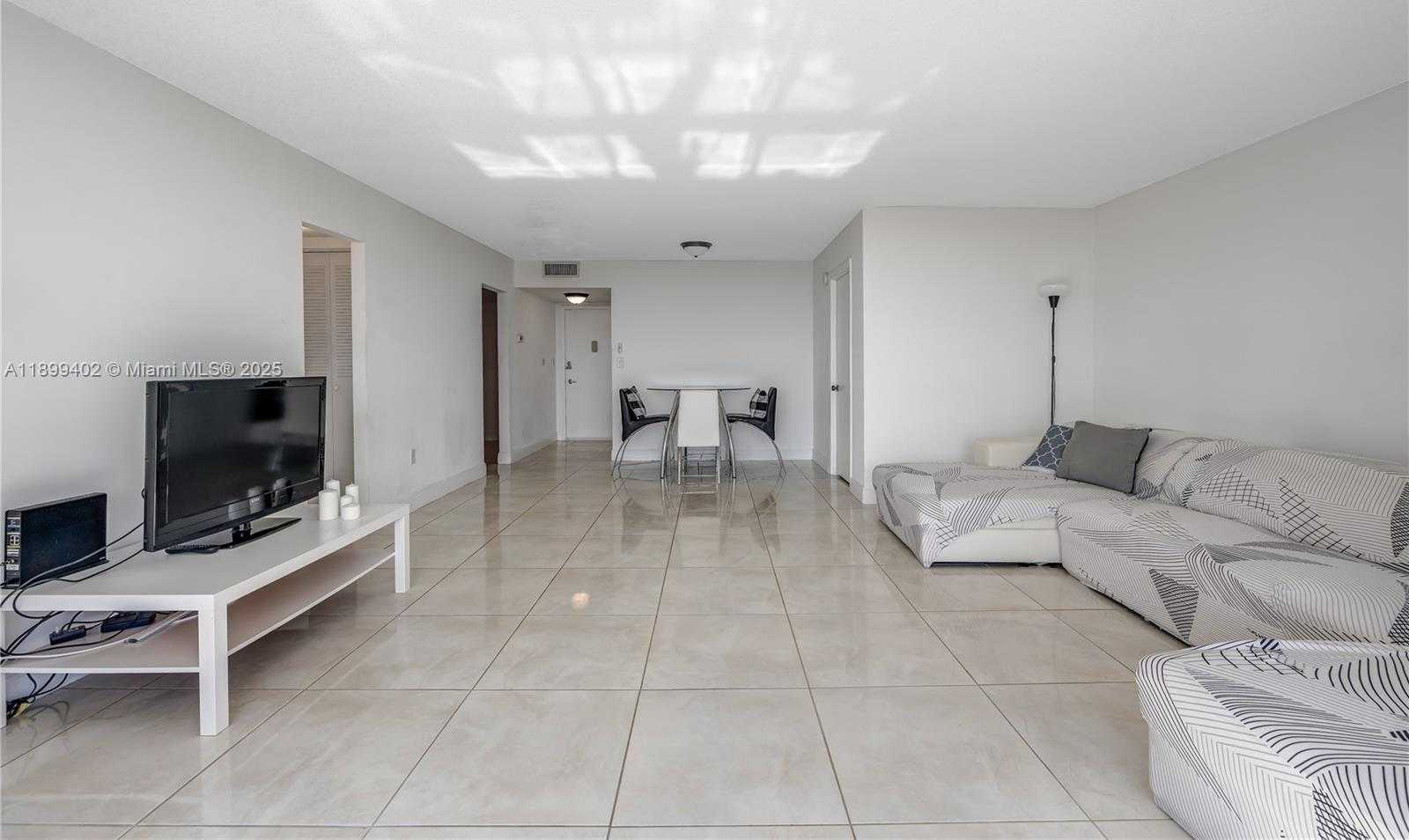 Small Image of 2750 NORTH EAST 183RD ST #804, Aventura Number 4