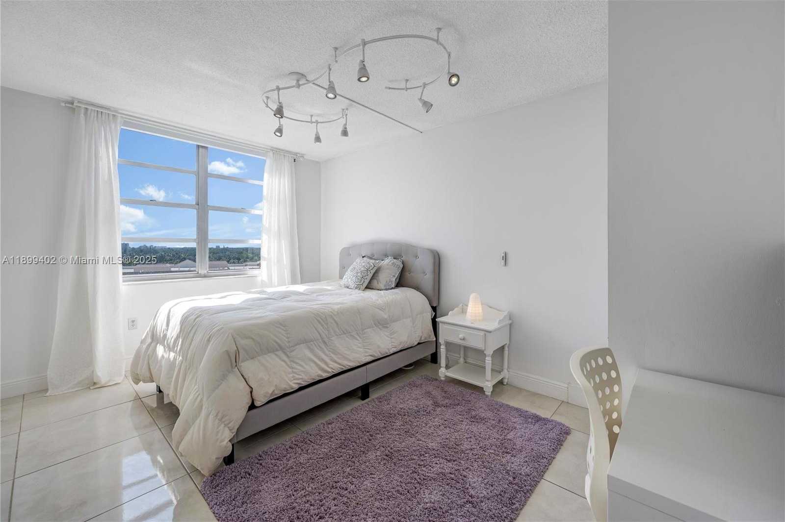 Small Image of 2750 NORTH EAST 183RD ST #804, Aventura Number 9