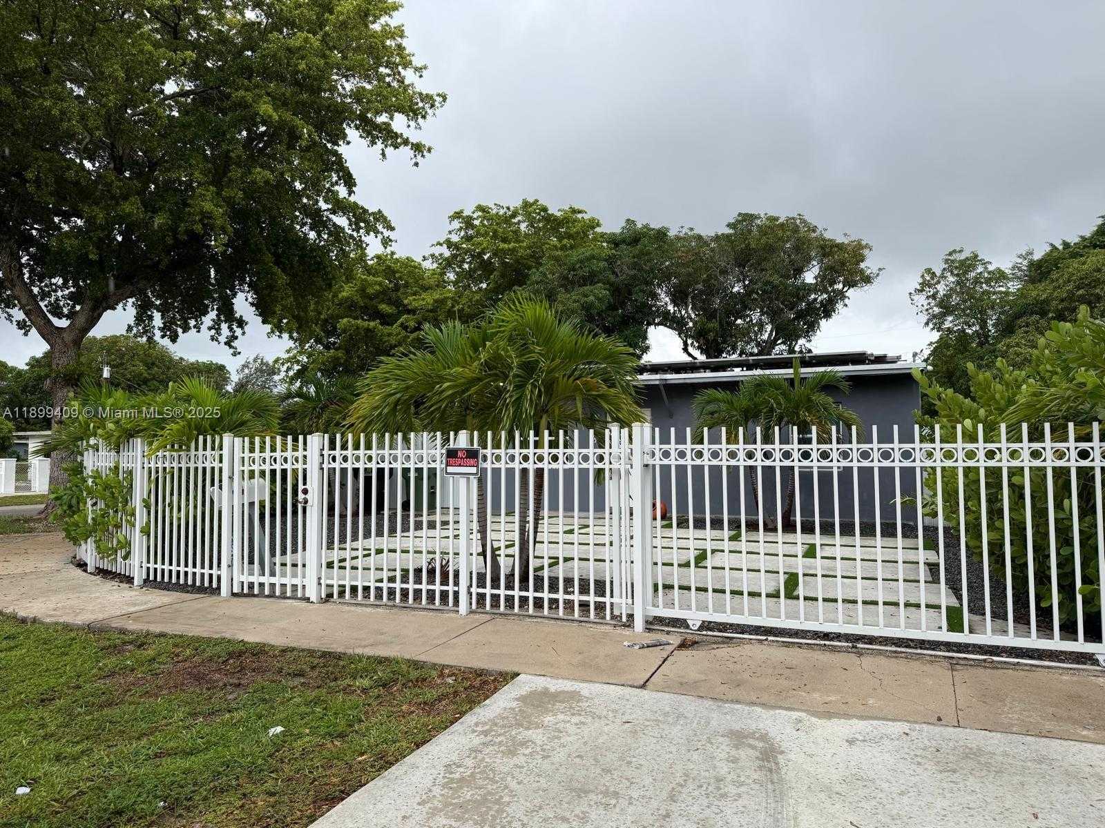 Small Image of 1295 NORTH WEST 122ND ST #1295, North Miami Number 2