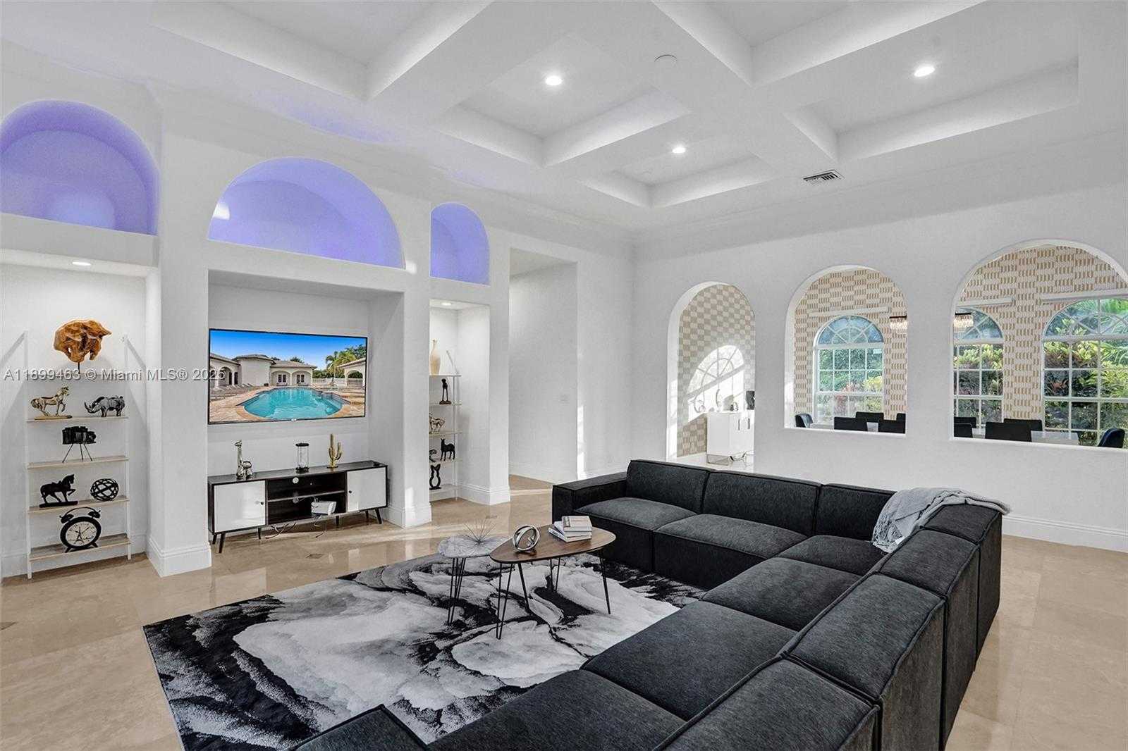 Small Image of 13751 PINE MEADOW CT, Davie Number 12