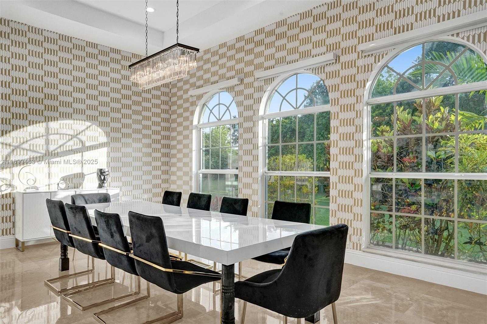 Small Image of 13751 PINE MEADOW CT, Davie Number 22