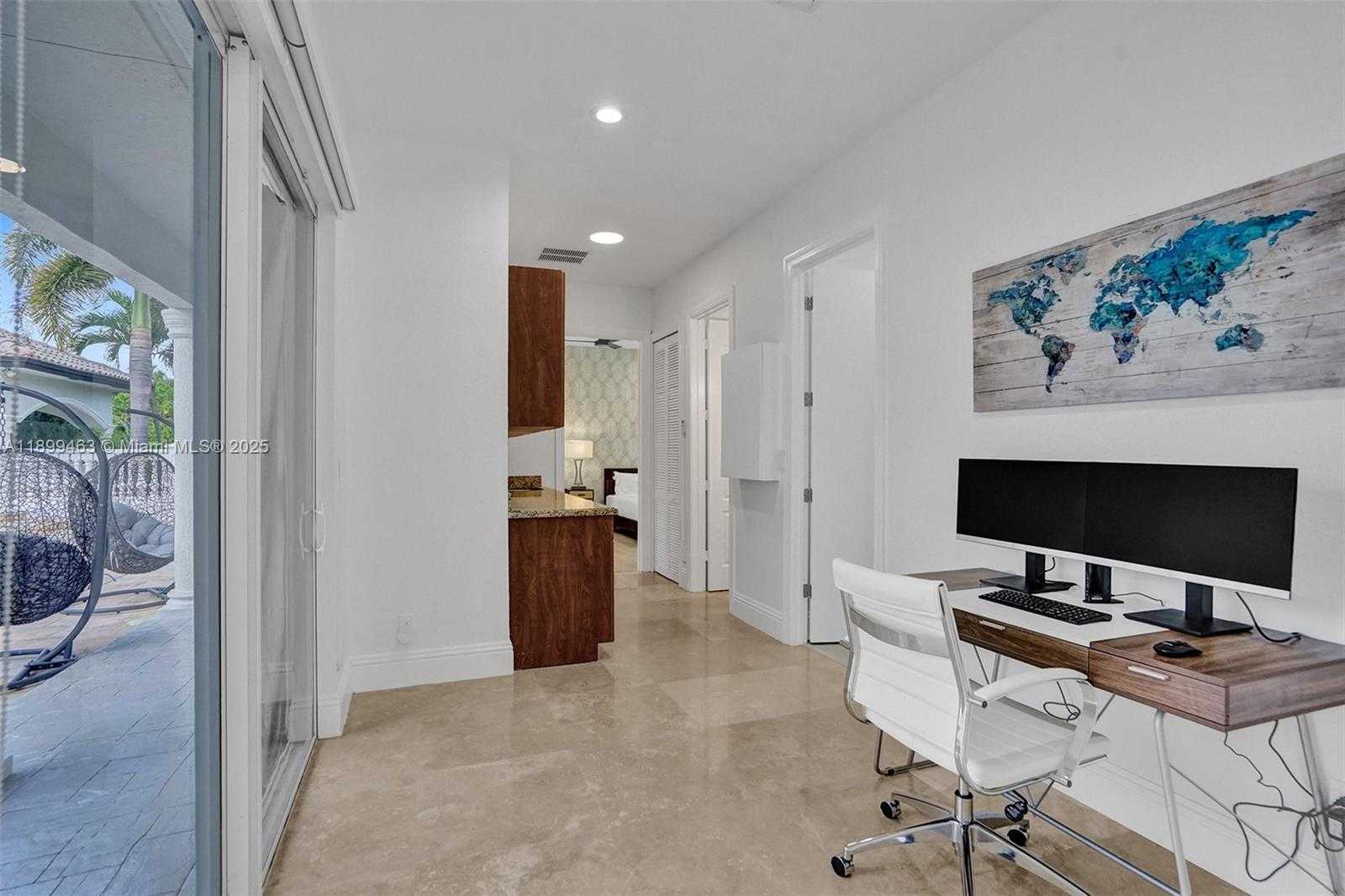 Small Image of 13751 PINE MEADOW CT, Davie Number 37