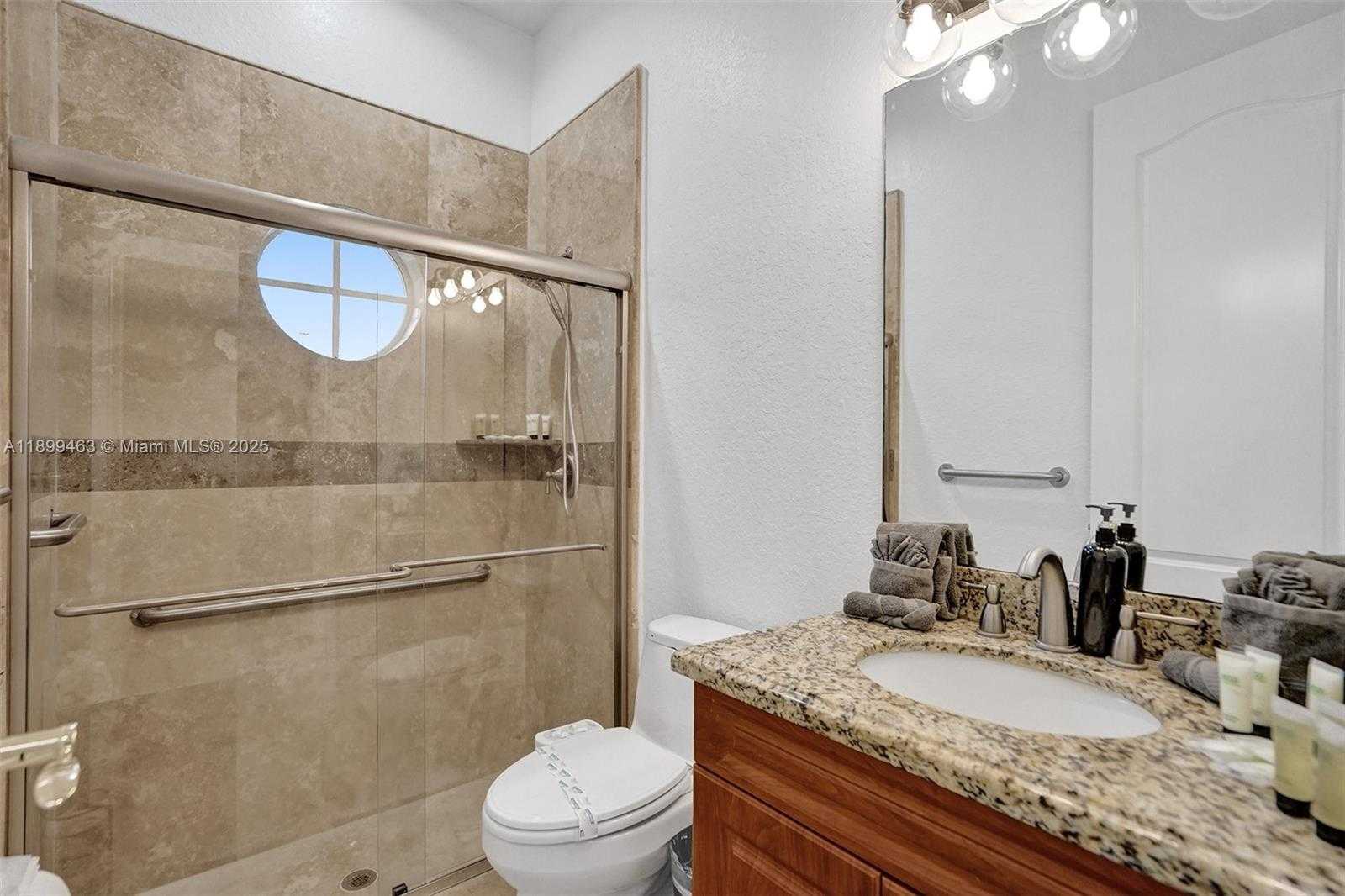 Small Image of 13751 PINE MEADOW CT, Davie Number 42