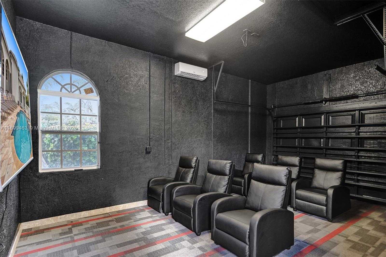 Small Image of 13751 PINE MEADOW CT, Davie Number 45