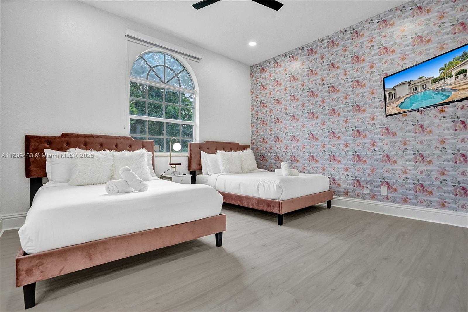 Small Image of 13751 PINE MEADOW CT, Davie Number 63