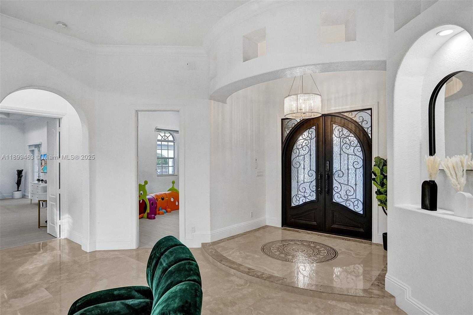 Small Image of 13751 PINE MEADOW CT, Davie Number 72