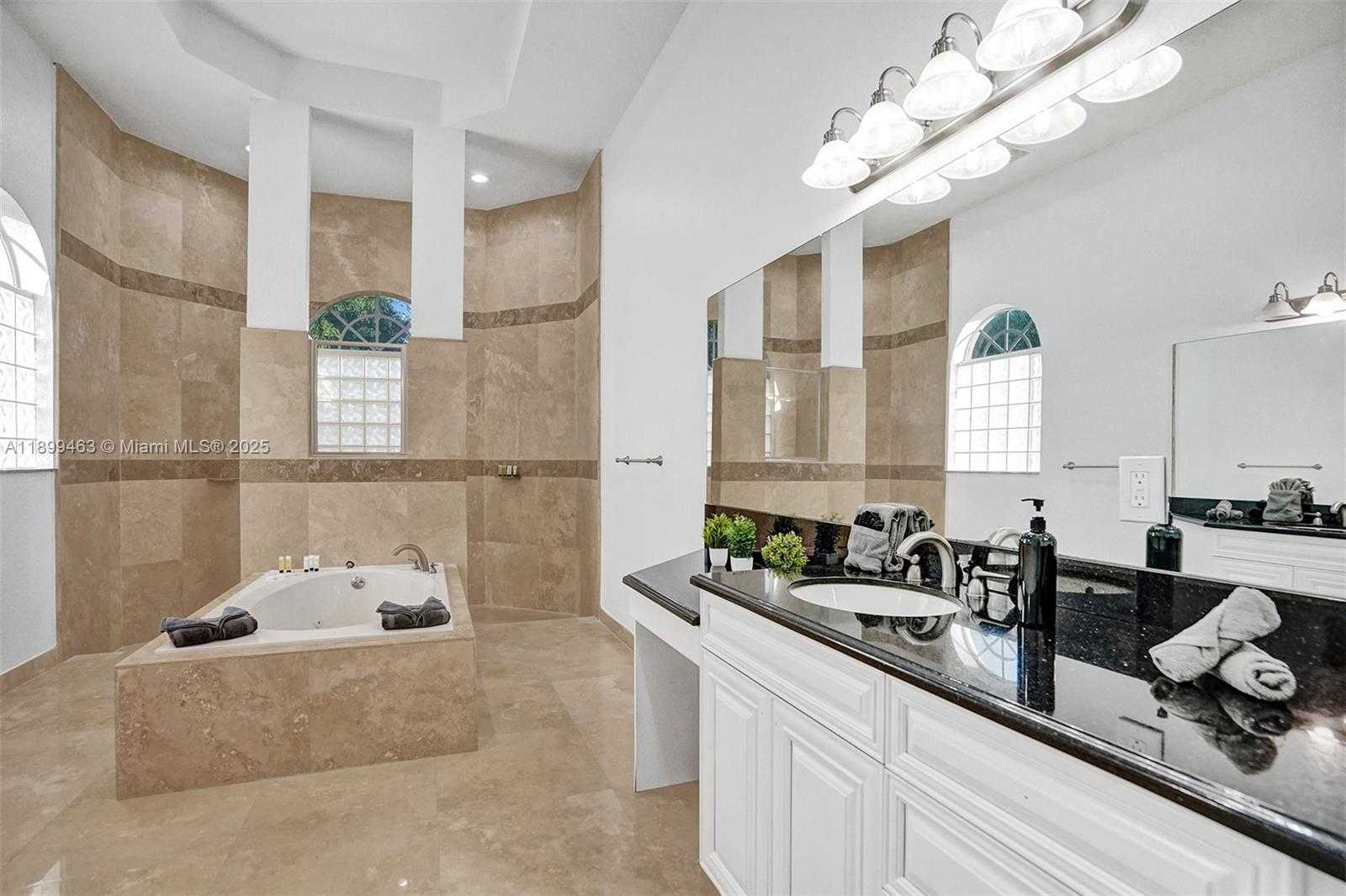 Small Image of 13751 PINE MEADOW CT, Davie Number 81