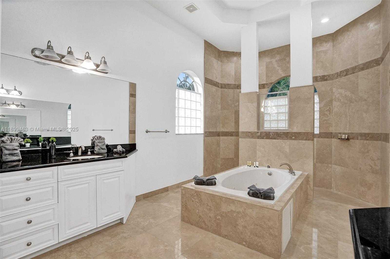 Small Image of 13751 PINE MEADOW CT, Davie Number 82