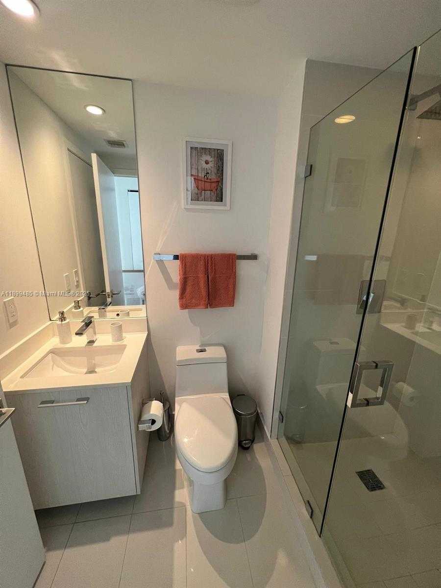 Small Image of 55 SOUTH WEST 9TH ST #3308, Miami Number 4