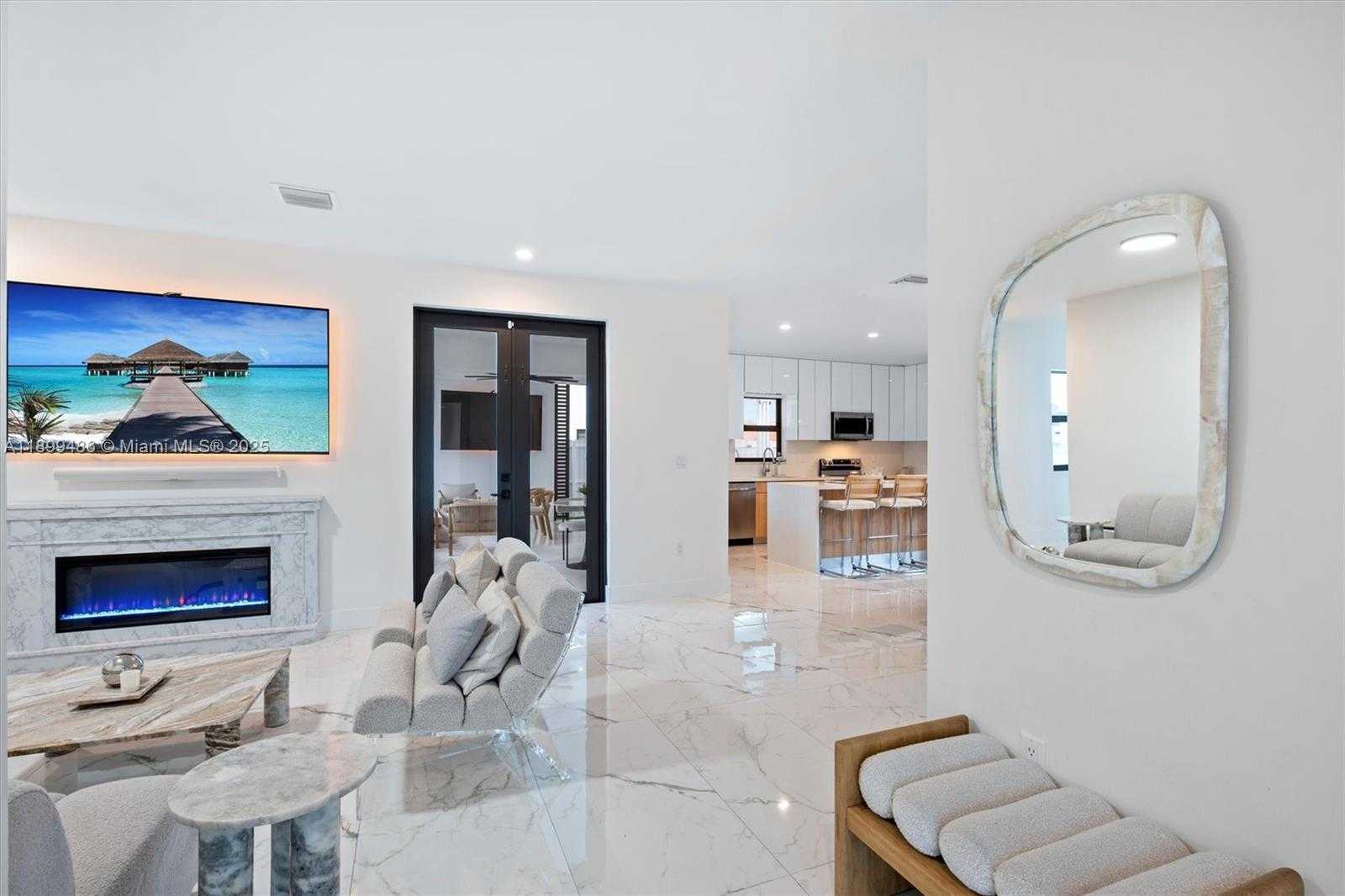 Small Image of 10940 SOUTH WEST 180TH ST, Miami Number 12
