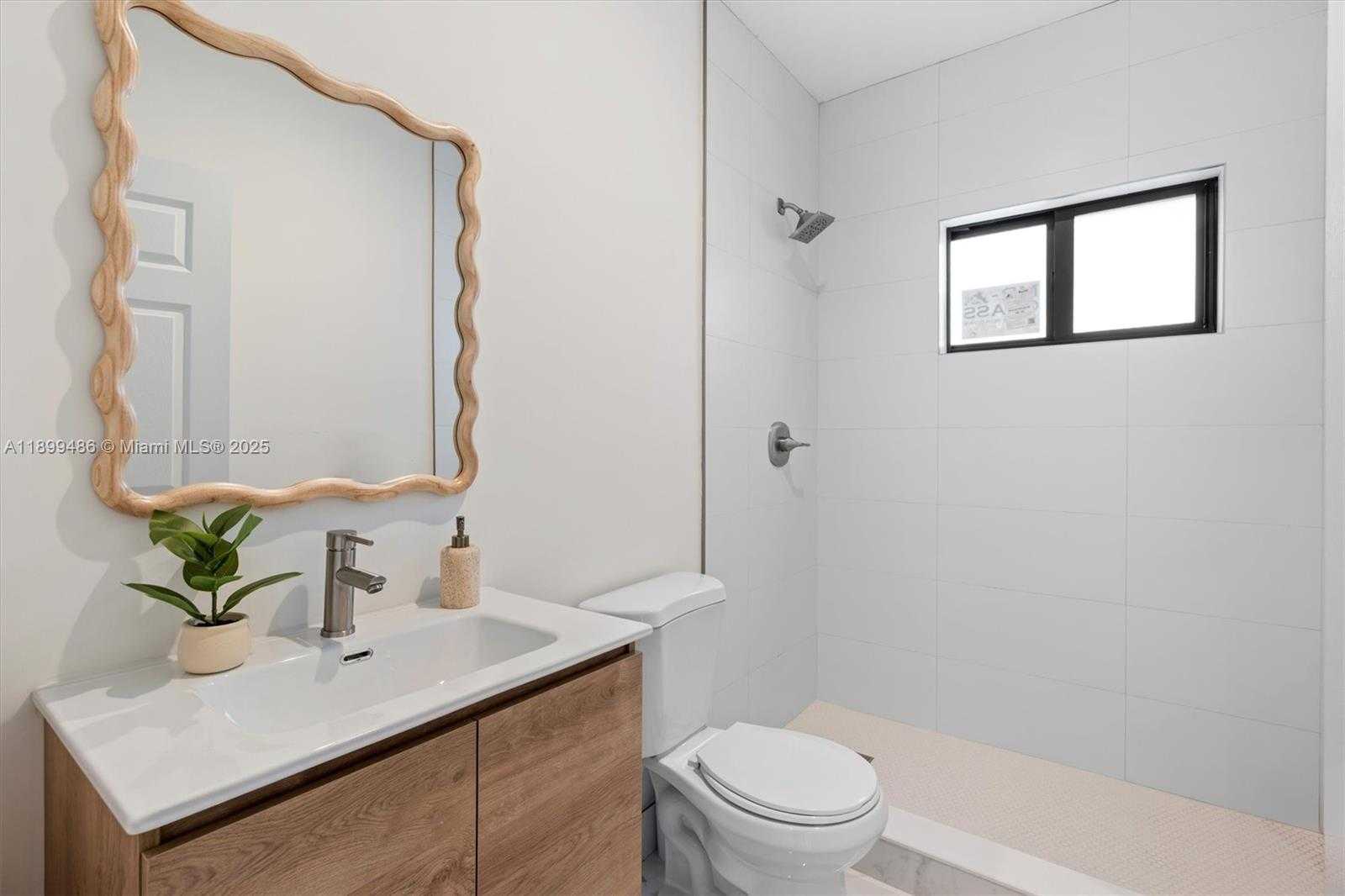 Small Image of 10940 SOUTH WEST 180TH ST, Miami Number 20