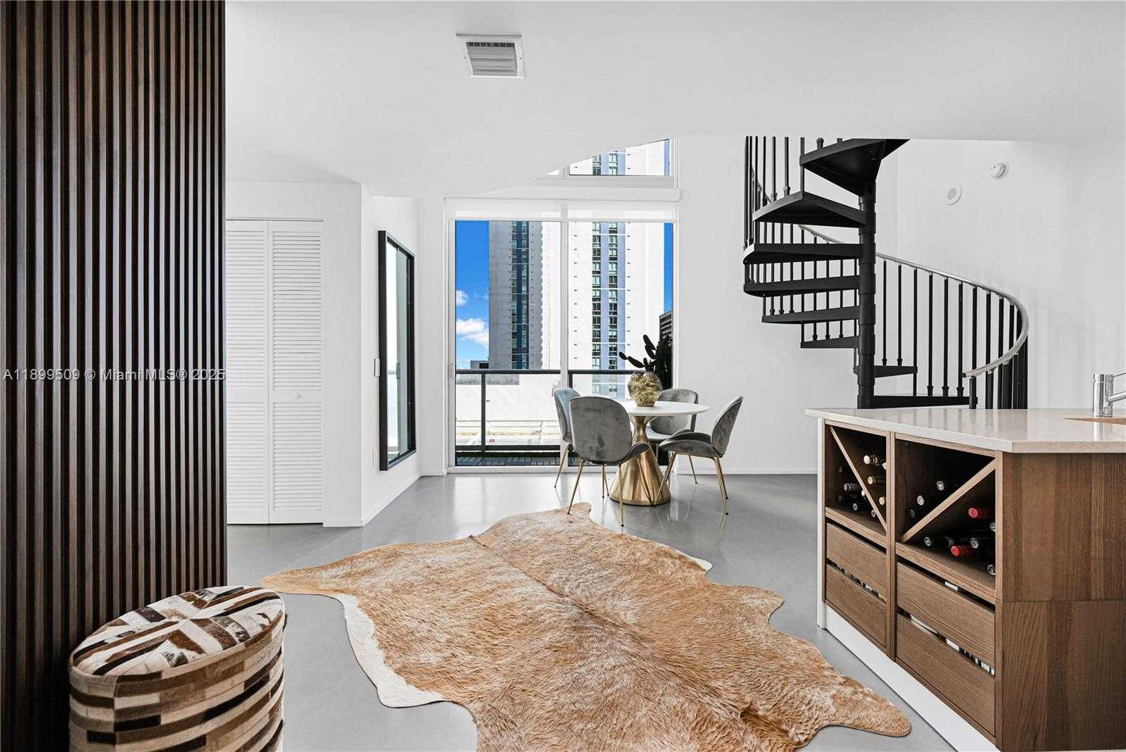 Small Image of 300 SOUTH BISCAYNE BLVD #L-1232, Miami Number 11