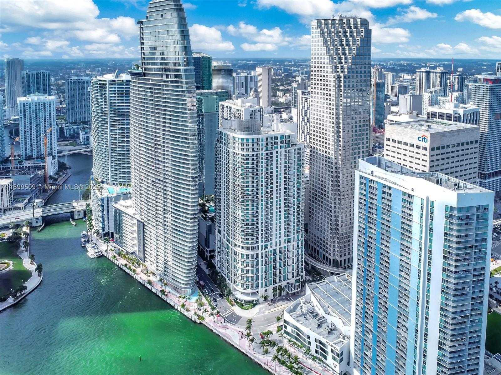 Small Image of 300 SOUTH BISCAYNE BLVD #L-1232, Miami Number 3