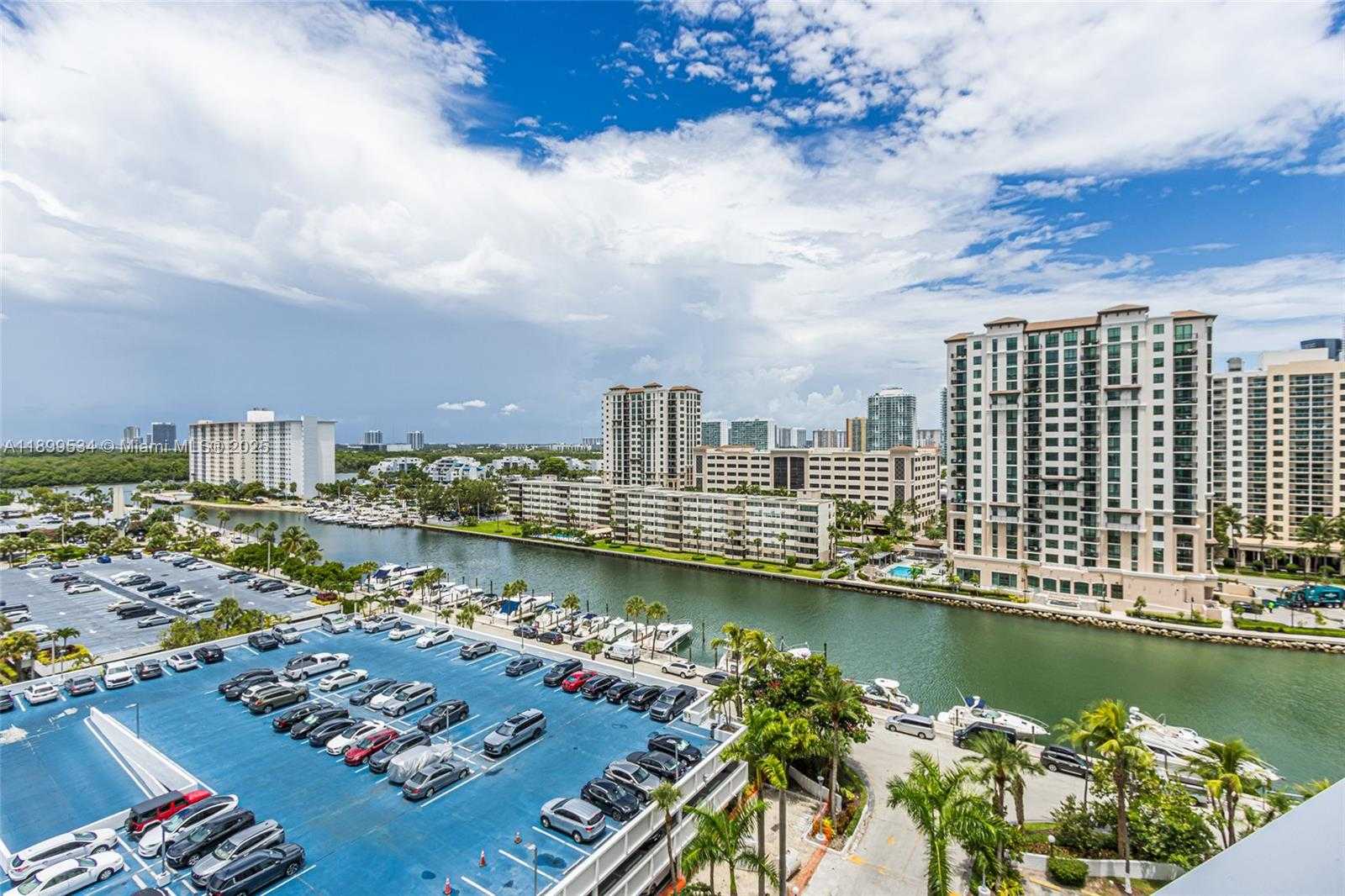 Small Image of 100 BAYVIEW DR #1102, Sunny Isles Beach Number 28