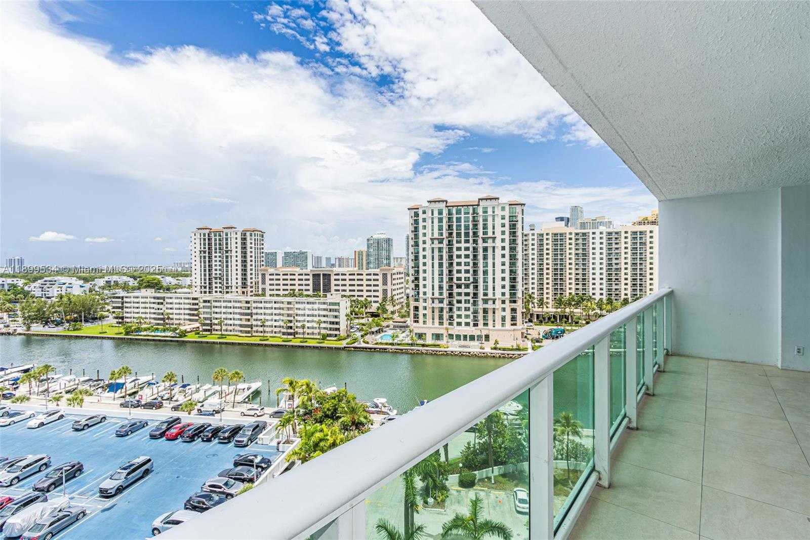 Small Image of 100 BAYVIEW DR #1102, Sunny Isles Beach Number 30